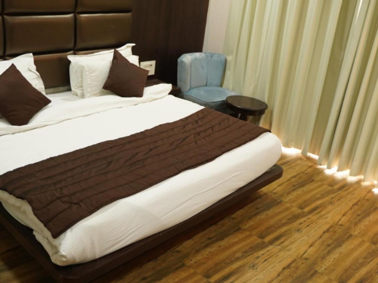 Raas Mahal-Hotel In Jaipur Near Tourist Places מראה חיצוני תמונה