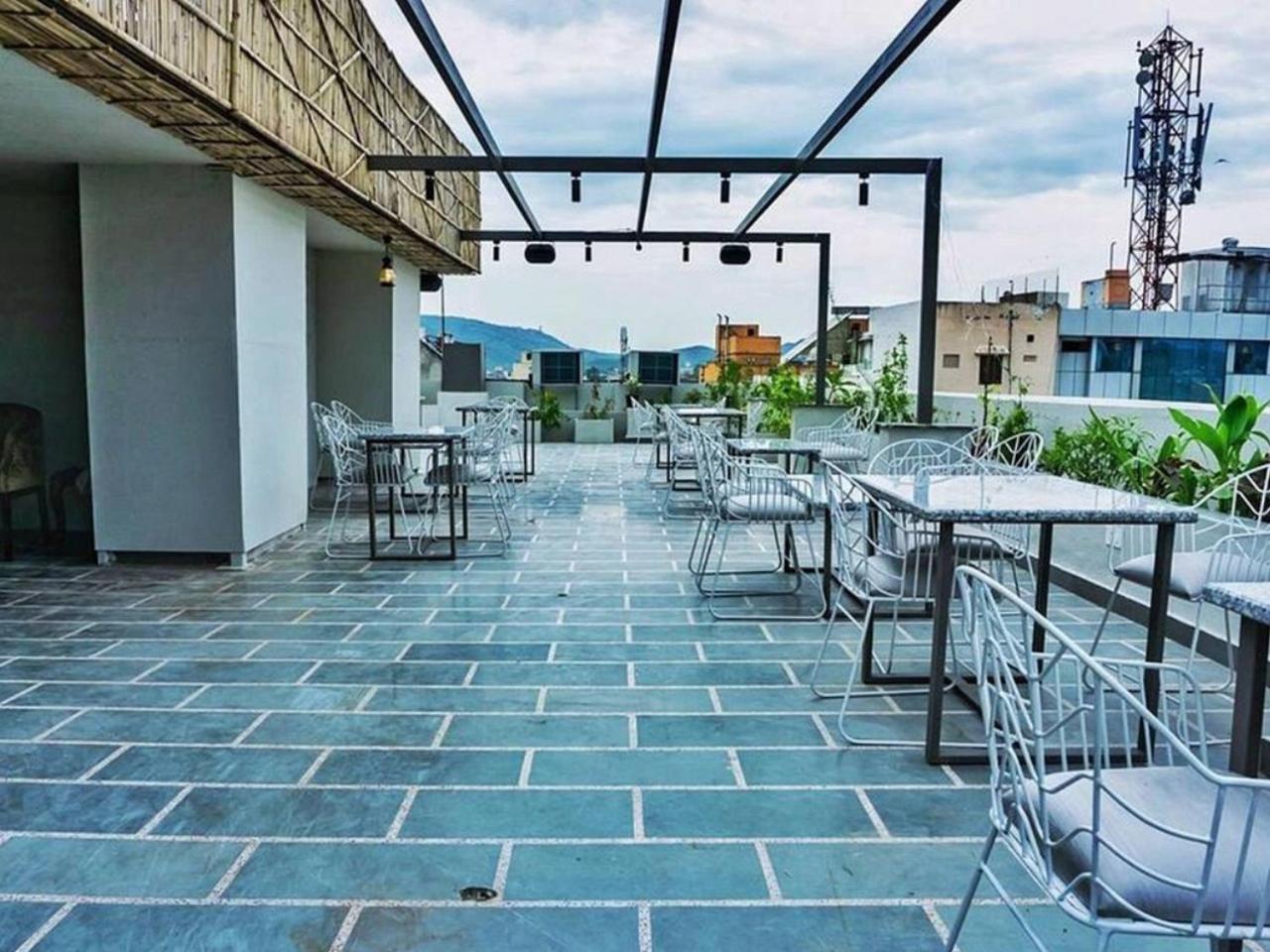 Raas Mahal-Hotel In Jaipur Near Tourist Places מראה חיצוני תמונה