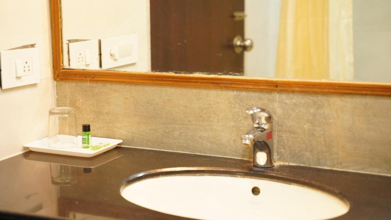 Raas Mahal-Hotel In Jaipur Near Tourist Places מראה חיצוני תמונה