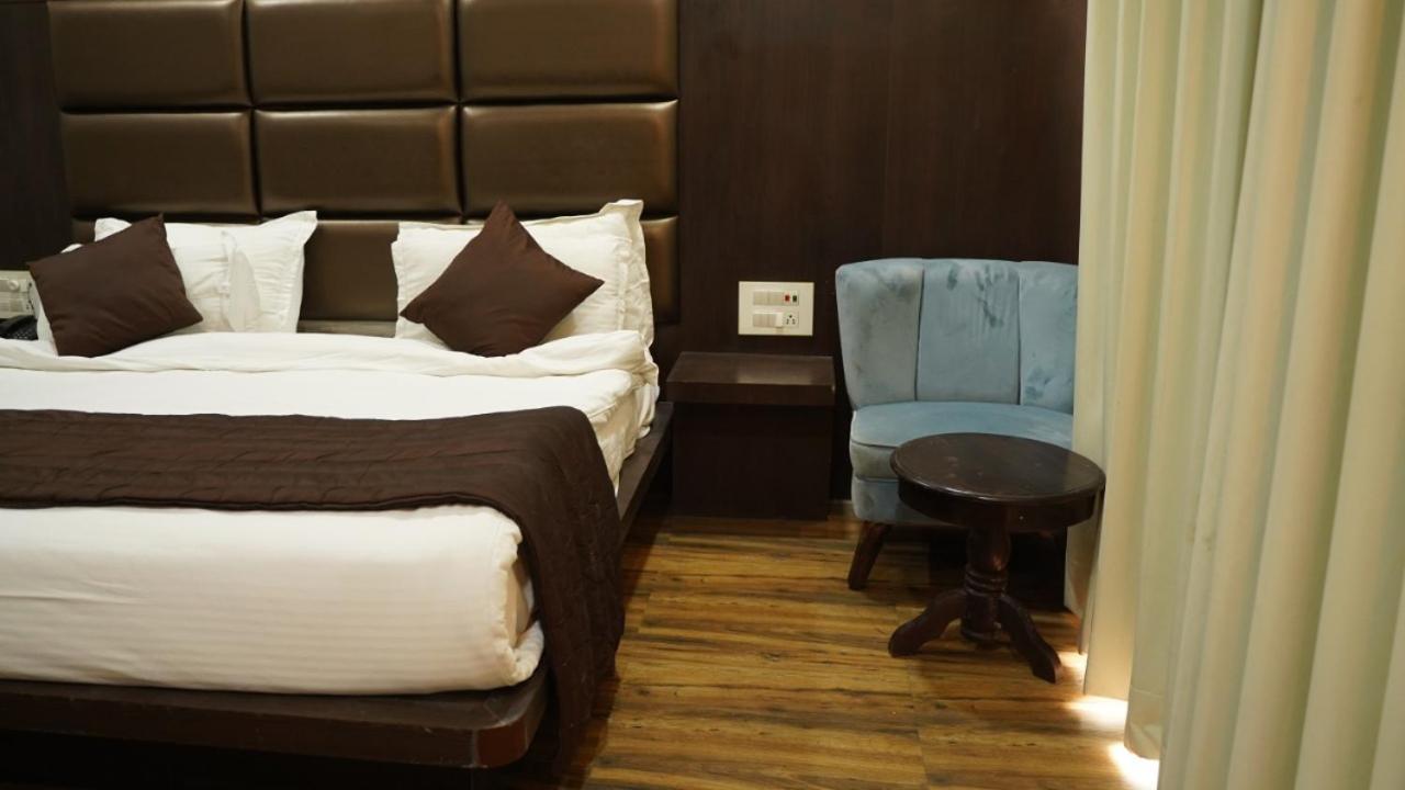 Raas Mahal-Hotel In Jaipur Near Tourist Places מראה חיצוני תמונה